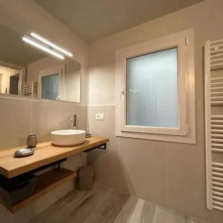Ca Barbacan Apartment