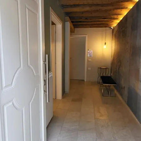 Ca Barbacan Apartment