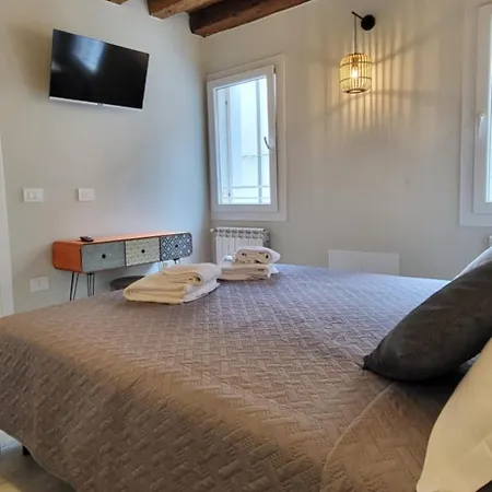 Apartment Ca Barbacan