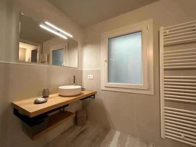 Ca Barbacan 아파트
